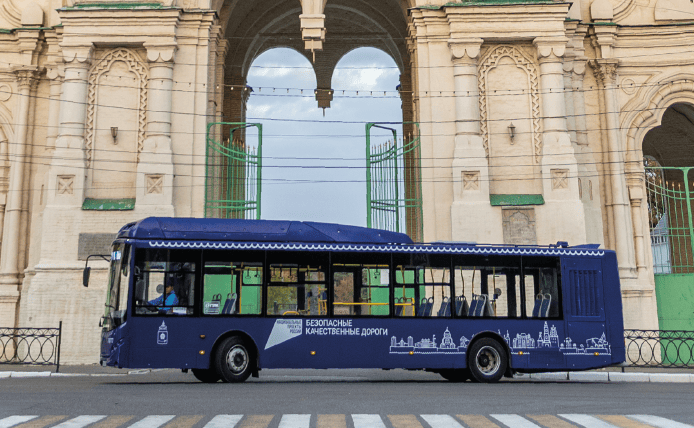 Большой городской автобус