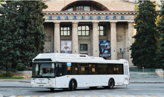 Автобус на перекрёстке